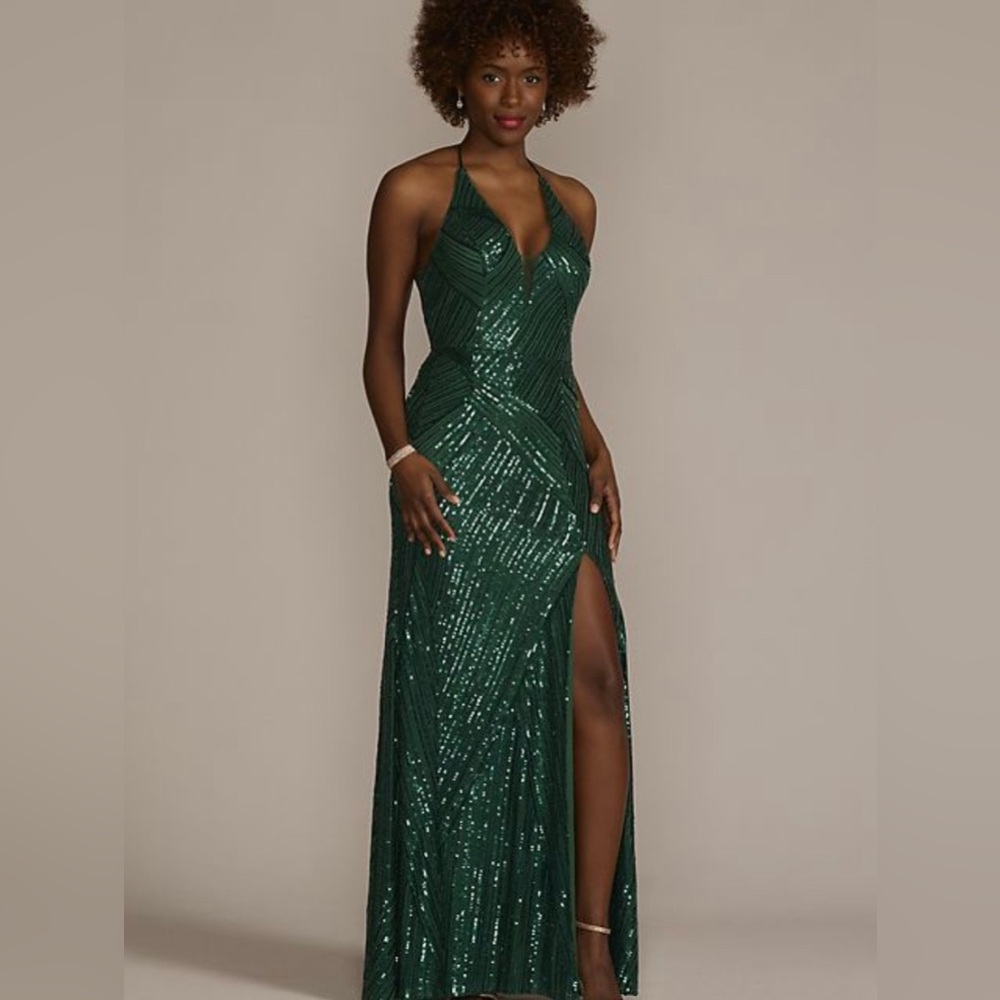 Elegant Green Sequin Evening Gown